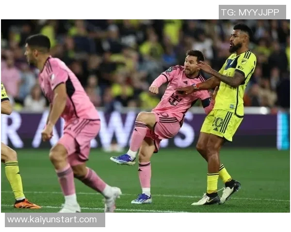 姆巴佩慷慨让点球维尼修斯晒合照表达友谊与支持